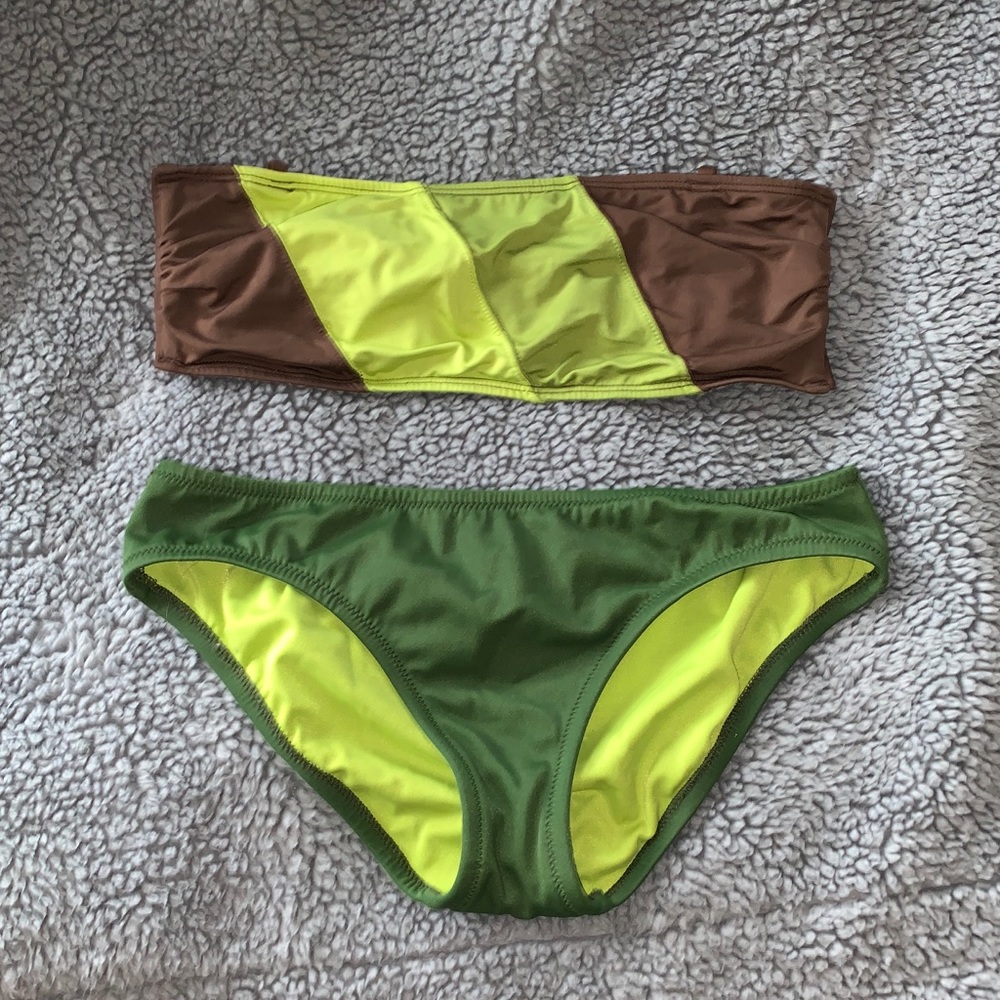 Bathing suit!